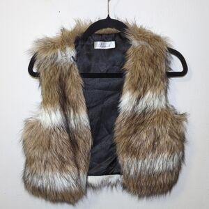 Chicwish Tan + White Faux Fur Vest Girls Size L 10/12*